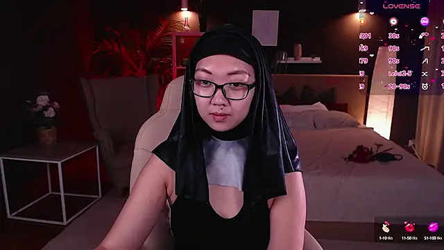 Snapshot of Marine_Vact chatting on October 1, 2:10 pm Marine Vact online show from October 1, 2:10 pm