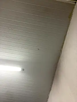 Snapshot of luara1988 chatting on January 5, 9:29 pm luara1988 online show from January 5, 9:29 pm