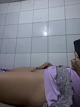 luara1988 online show from July 9, 2:12 am