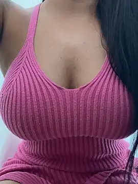 luara1988 online show from March 18, 12:51 pm