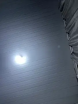 luara1988 online show from April 4, 12:17 am