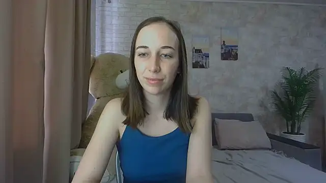 Snapshot of Anika_bloom chatting on October 7, 7:42 am Anika bloom online show from October 7, 7:42 am