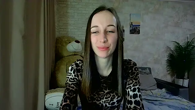 Anika bloom online show from March 6, 11:00 pm