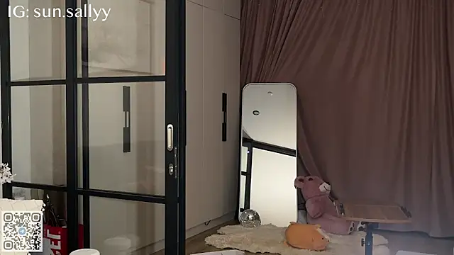 sunsally online show from July 1, 9:37 pm