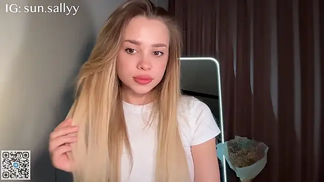 Snapshot of sunsally chatting on April 21, 7:42 pm sunsally online show from April 21, 7:42 pm