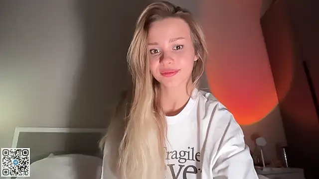 sunsally online show from November 15, 9:19 pm