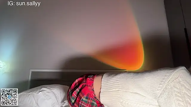 sunsally online show from January 7, 9:09 pm