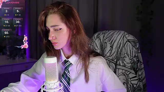 Snapshot of sayonara_6 chatting on November 10, 12:21 pm sayonara 6 online show from November 10, 12:21 pm