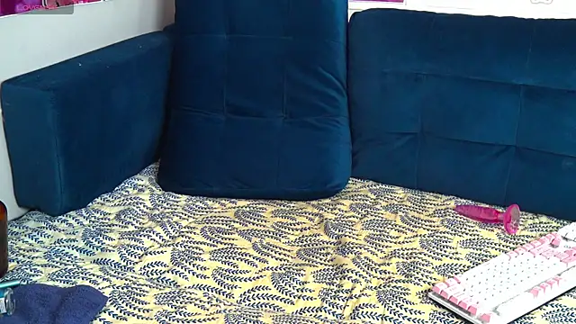 MiraMilf online show from January 14, 8:20 am