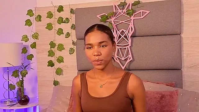 Lily Miiller online show from November 5, 8:45 pm