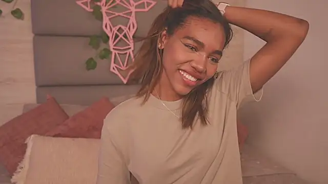 Lily Miiller online show from November 26, 8:42 pm