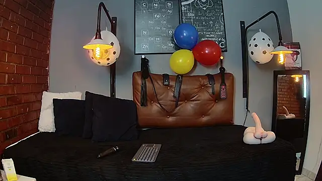 Snapshot of Samantha_mature56 chatting on July 2, 2:45 am Samantha mature56 online show from July 2, 2:45 am
