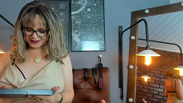 Samantha mature56 online show from December 4, 9:08 am