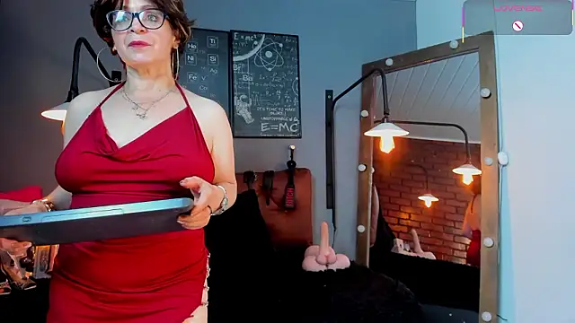 Samantha mature56 online show from March 12, 2:28 am