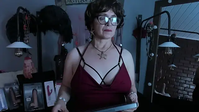 Samantha mature56 online show from October 31, 1:46 am