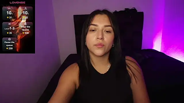 Snapshot of EmilySavvato chatting on January 29, 12:54 am EmilySavvato online show from January 29, 12:54 am