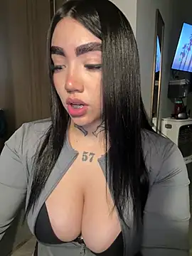 Nickiiiii online show from March 4, 6:43 am