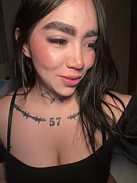 Snapshot of Nickiiiii chatting on February 11, 7:41 am Nickiiiii online show from February 11, 7:41 am