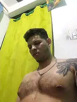 Snapshot of King_russo chatting on September 30, 2:28 am King russo online show from September 30, 2:28 am