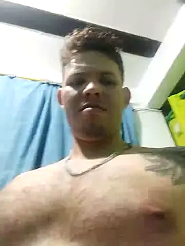 Snapshot of King_russo chatting on January 6, 5:44 am King russo online show from January 6, 5:44 am