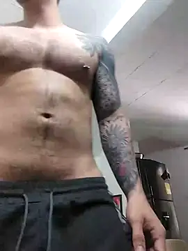 Snapshot of King_russo chatting on October 11, 3:35 pm King russo online show from October 11, 3:35 pm