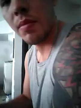Snapshot of King_russo chatting on June 3, 7:40 pm King russo online show from June 3, 7:40 pm