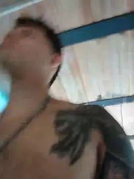 Snapshot of King_russo chatting on March 17, 7:58 pm King russo online show from March 17, 7:58 pm