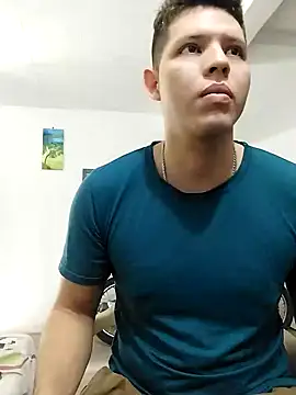 Snapshot of King_russo chatting on September 13, 3:34 pm King russo online show from September 13, 3:34 pm