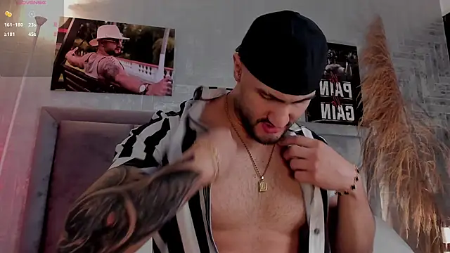 Snapshot of JeanColleman chatting on October 26, 4:02 am JeanColleman online show from October 26, 4:02 am