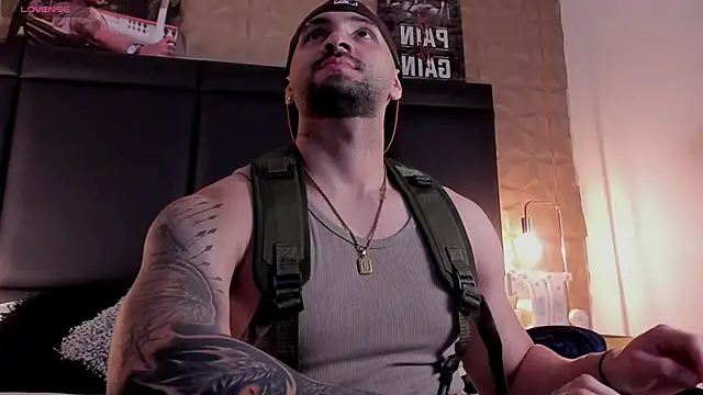 Snapshot of JeanColleman chatting on October 31, 4:09 am JeanColleman online show from October 31, 4:09 am