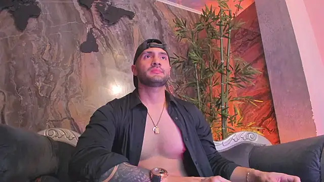 JeanColleman online show from February 12, 11:15 pm