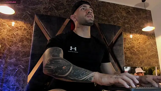 JeanColleman online show from April 13, 11:20 pm