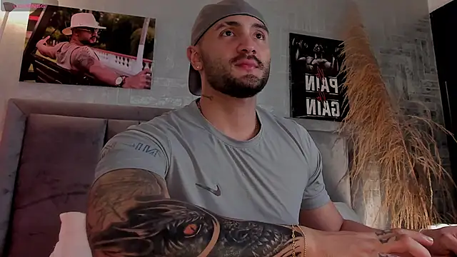 Snapshot of JeanColleman chatting on October 22, 4:01 am JeanColleman online show from October 22, 4:01 am