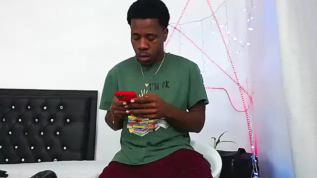 Damian hart 24CM online show from April 12, 10:18 am