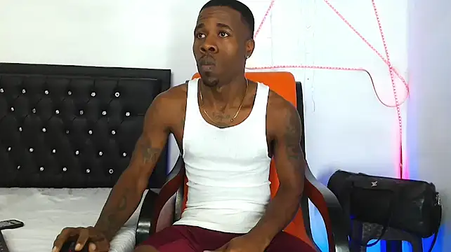 Damian hart 24CM online show from October 26, 10:48 am