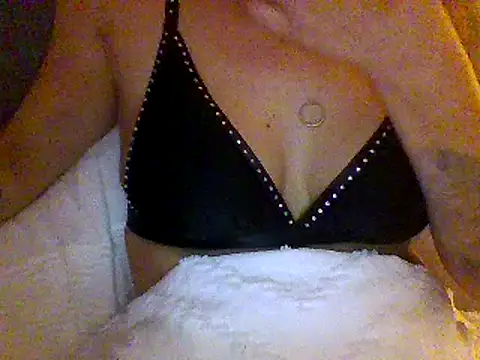 Fiesty findom40 online show from December 25, 2:03 am