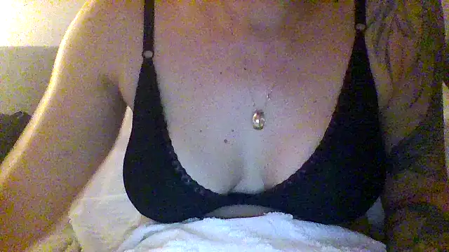 Fiesty findom40 online show from December 22, 7:10 pm