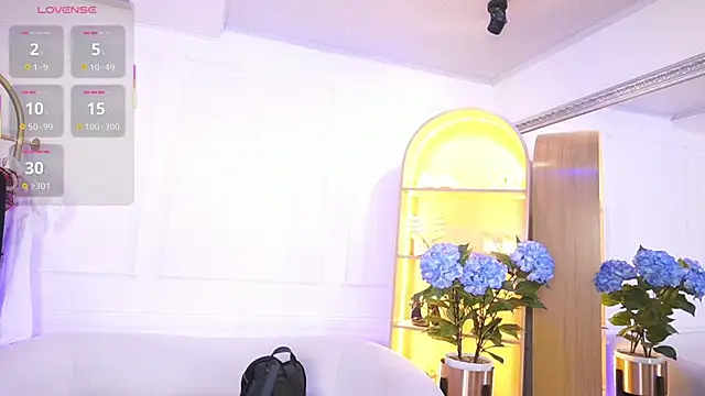 elasummer online show from November 19, 12:16 pm