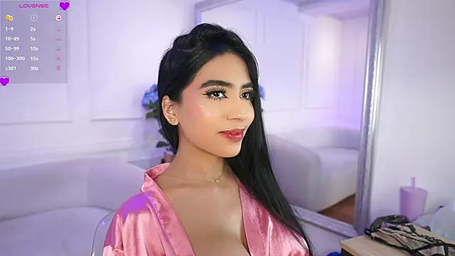 Snapshot of elasummer chatting on March 7, 6:33 pm elasummer online show from March 7, 6:33 pm
