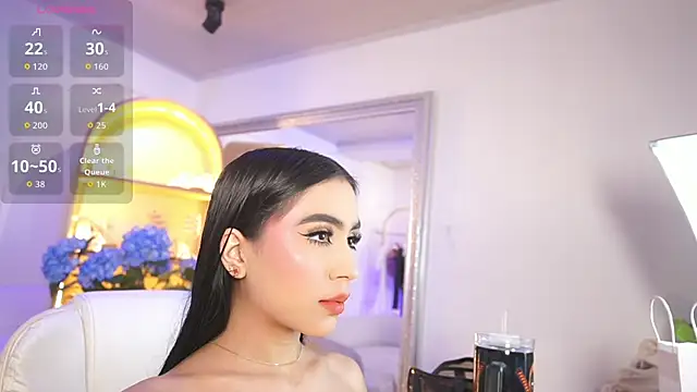 elasummer online show from December 15, 12:22 pm