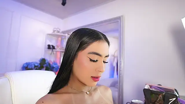 elasummer online show from February 9, 12:58 pm