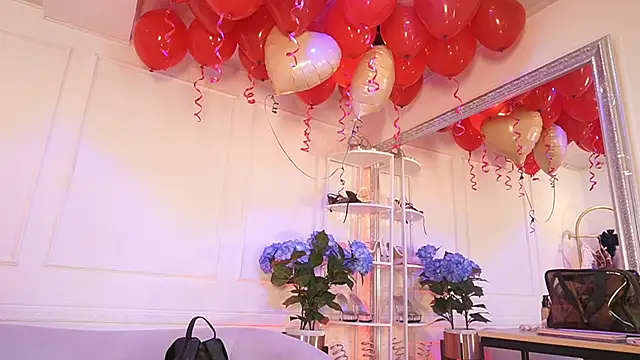 elasummer online show from February 16, 12:26 pm