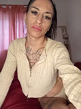Snapshot of LaCristinatrans chatting on October 11, 8:10 pm LaCristinatrans online show from October 11, 8:10 pm