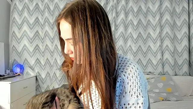 Snapshot of Tate_Angel chatting on February 7, 6:13 pm Tate Angel online show from February 7, 6:13 pm