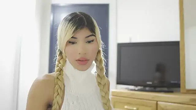 Snapshot of valeri-bigcock chatting on September 29, 8:21 am valeri-bigcock online show from September 29, 8:21 am