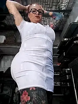 EMILY ROUSSE71 online show from September 22, 9:21 pm