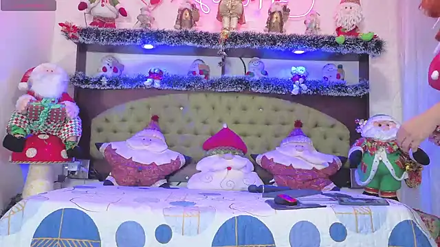 EMILY ROUSSE71 online show from November 14, 9:18 pm