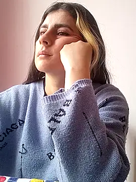 Snapshot of samanta_rosas1 chatting on September 9, 1:31 pm samanta rosas1 online show from September 9, 1:31 pm