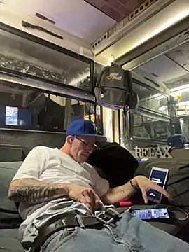 DirkD916 online show from December 2, 6:15 am