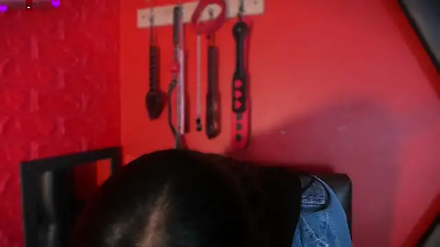 Monttserratt online show from March 31, 3:36 pm